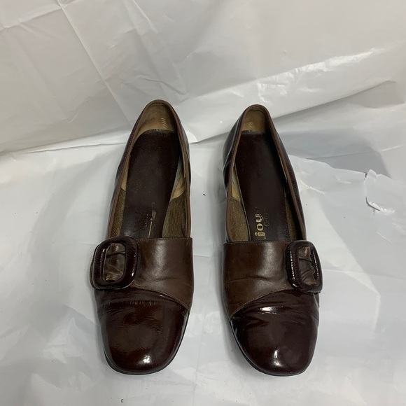 JOYCE California Dark Brown Heeled Loafer size 7-1/2 - Picture 3 of 12